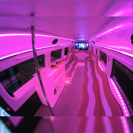 Limobus and limousine rental service in Madrid